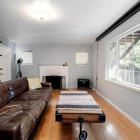 Large 1 Bedroom Apartment, Home Theater, Fireplace Berkeley Extérieur photo